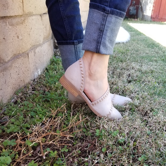 Arrived tone Open Shank Ballerina Mules - Picture 5 of 9